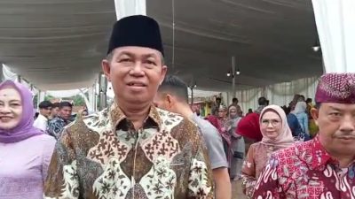 Bupati Lampung Utara : Hadiri Acara Gawi Adat Buai Suku Berangai Penagan Ratu